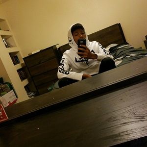 Meet your Posher, Miles